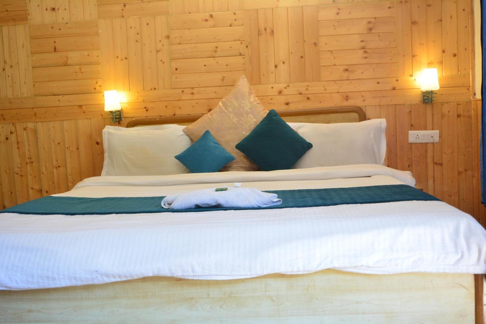 Hotel Neelgiri - Manali Diaries エクステリア 写真